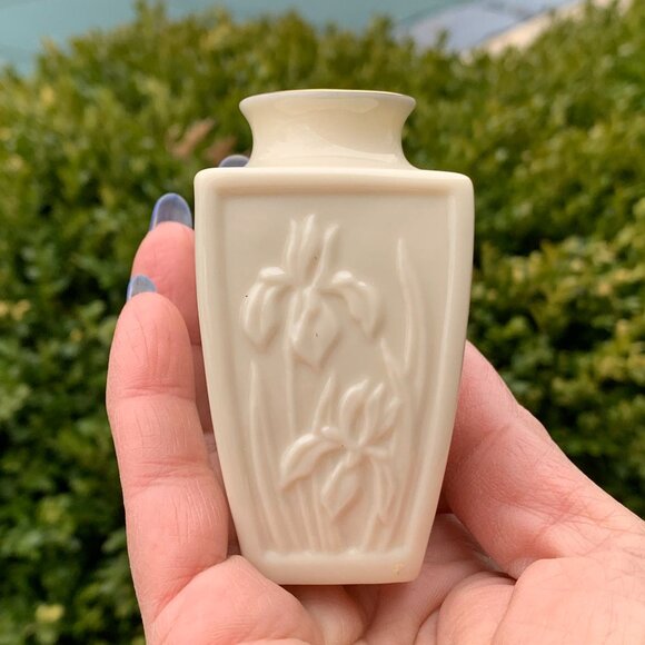 Vtg 80s LENOX Mini Iris Vase - Picture 7 of 10